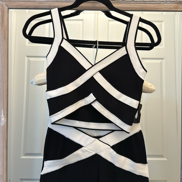 Cider, Black and White Set, Size Small, Crop Top/Wide Leg Pants - Picture 2 of 11